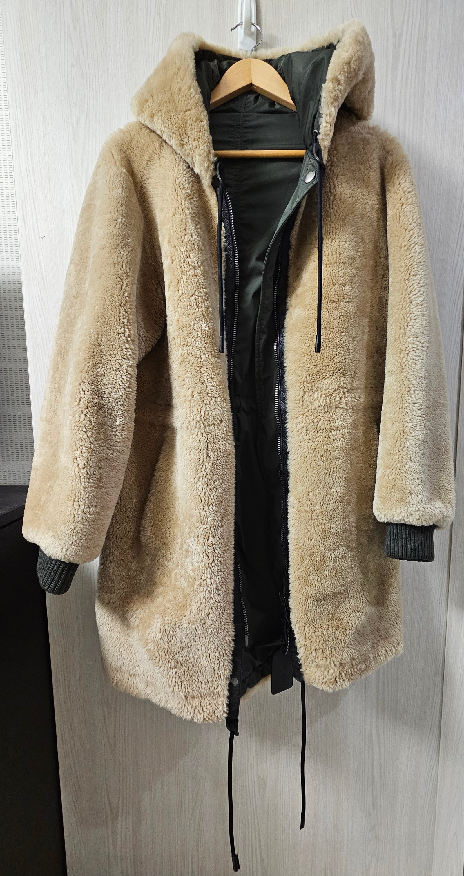 코치 양털 자콋