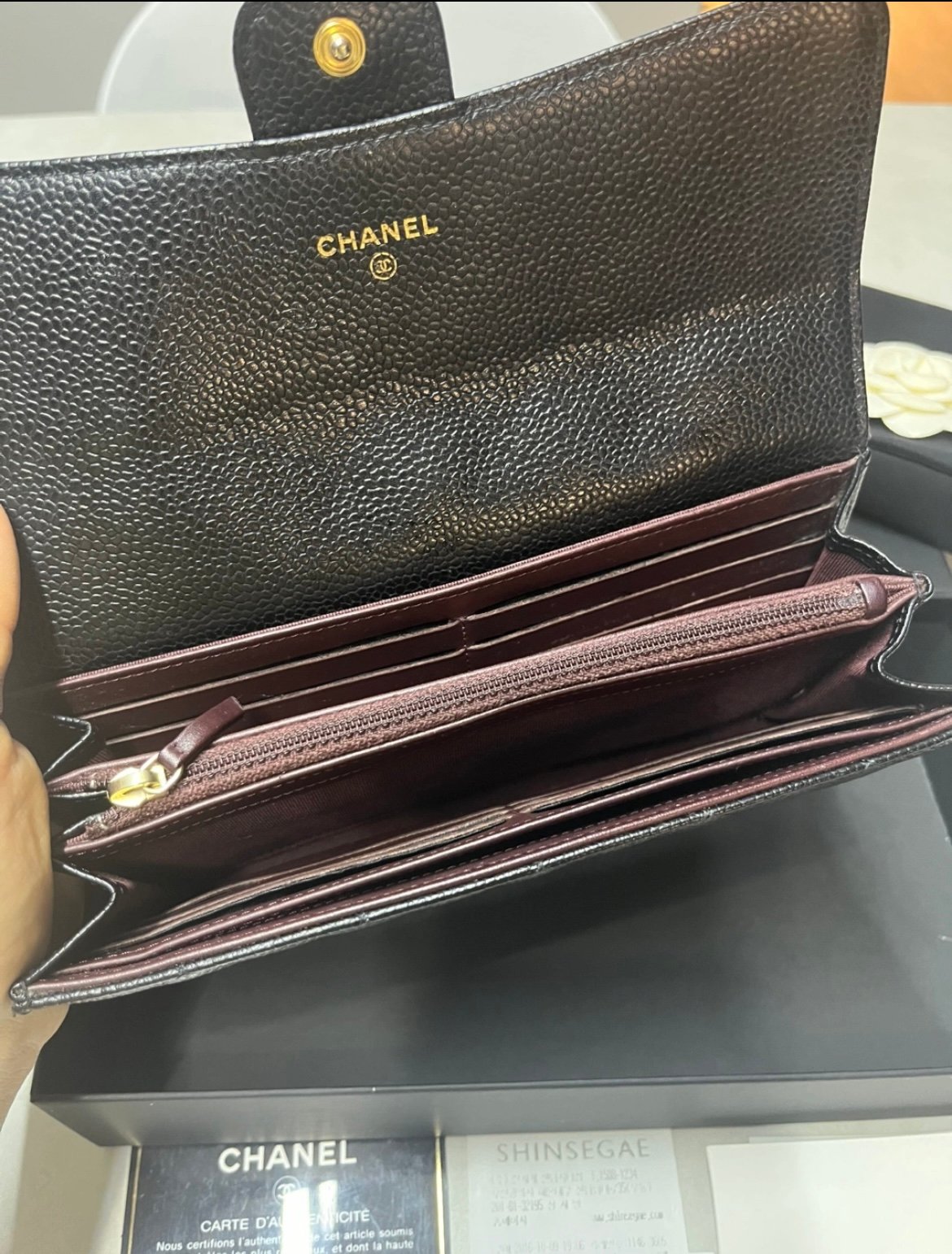 샤넬캐비어장지갑(금장)