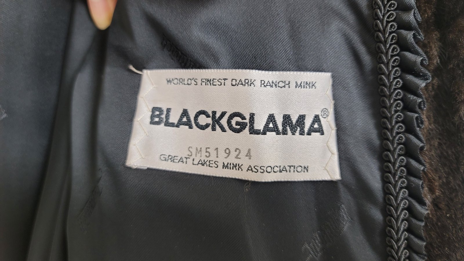 진도모피 롱코트