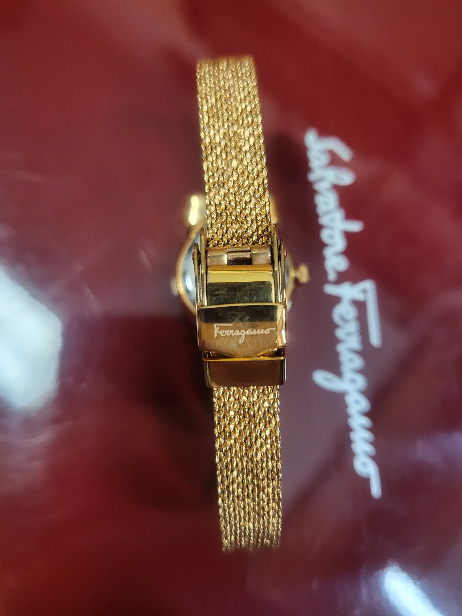 살바토레  페레가모 여성시계