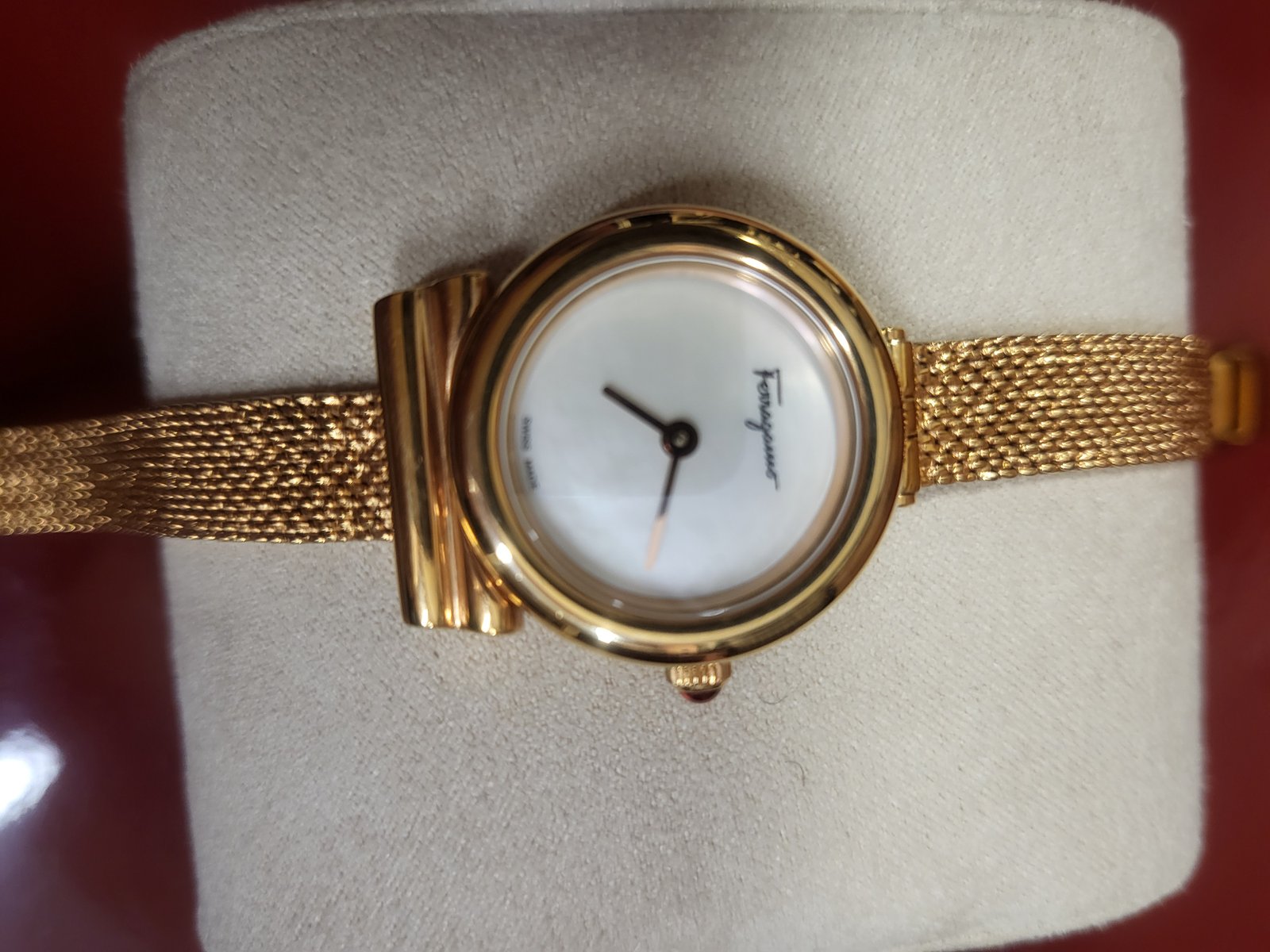 살바토레  페레가모 여성시계