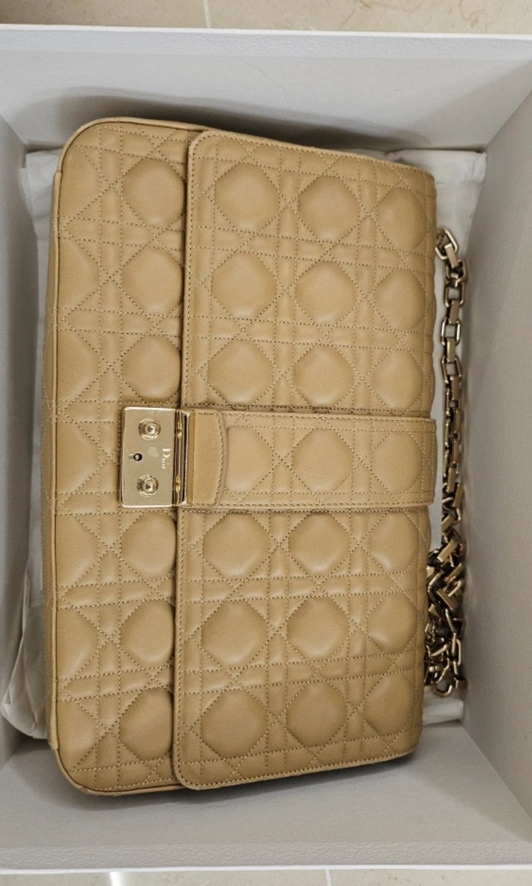 미스디올베이지