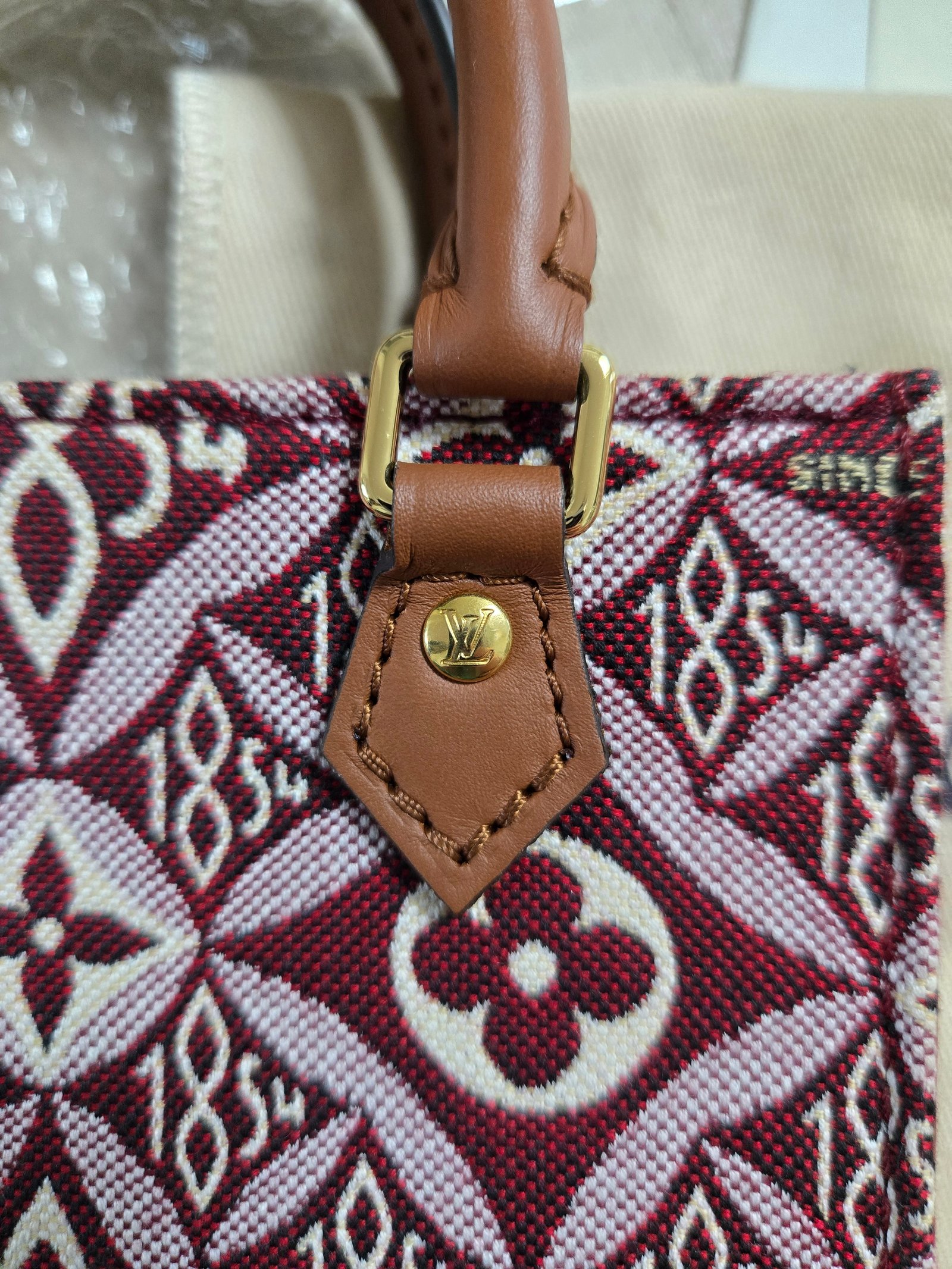 루이비통 쁘띠삭플라 M69846