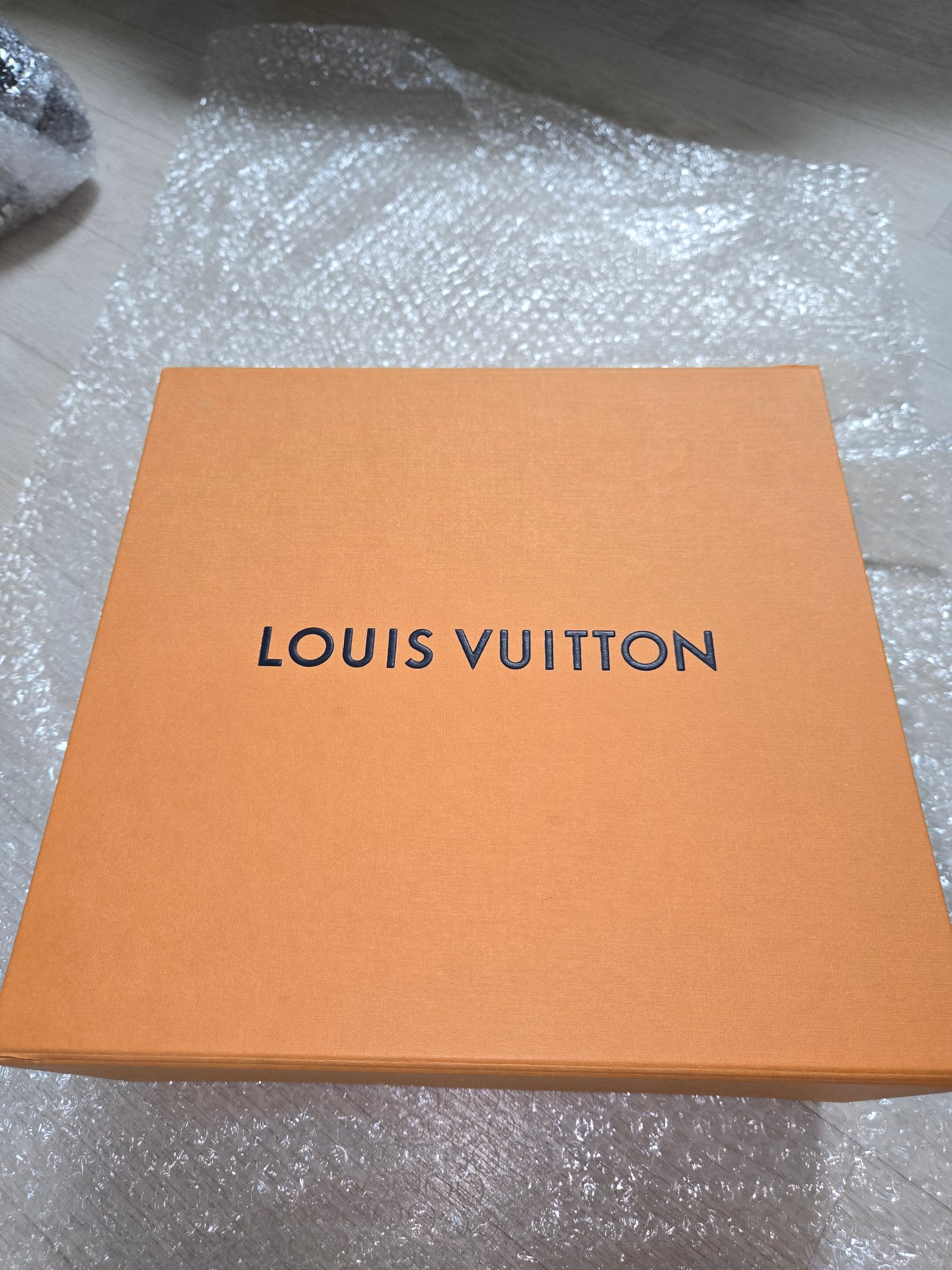 루이비통 쁘띠삭플라 M69846