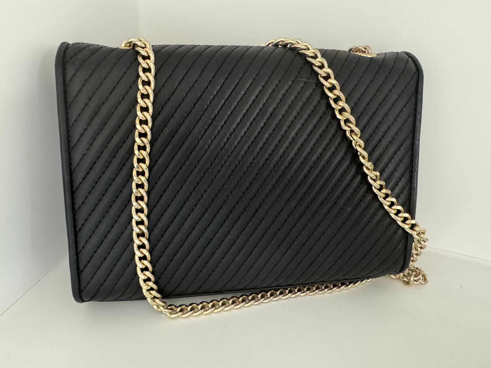 입생로랑체인숄더백