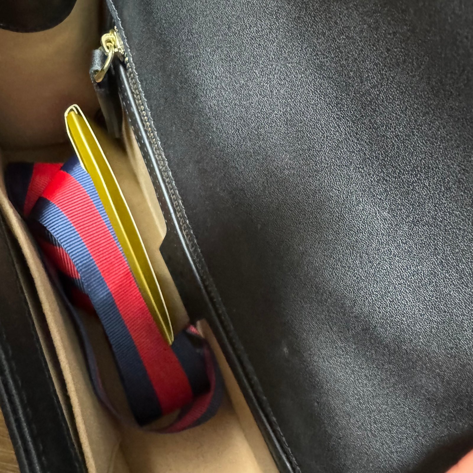 구찌 실비백 스몰 블랙/레드