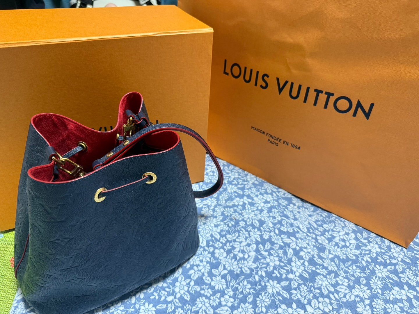 네오노에 팔아요