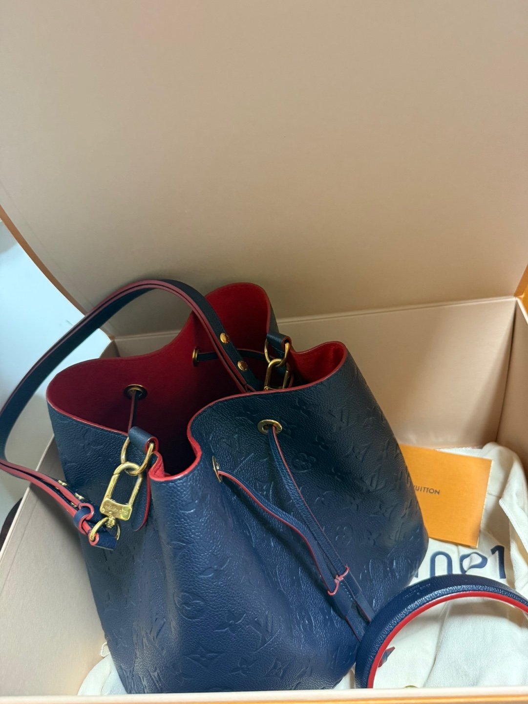 네오노에 팔아요