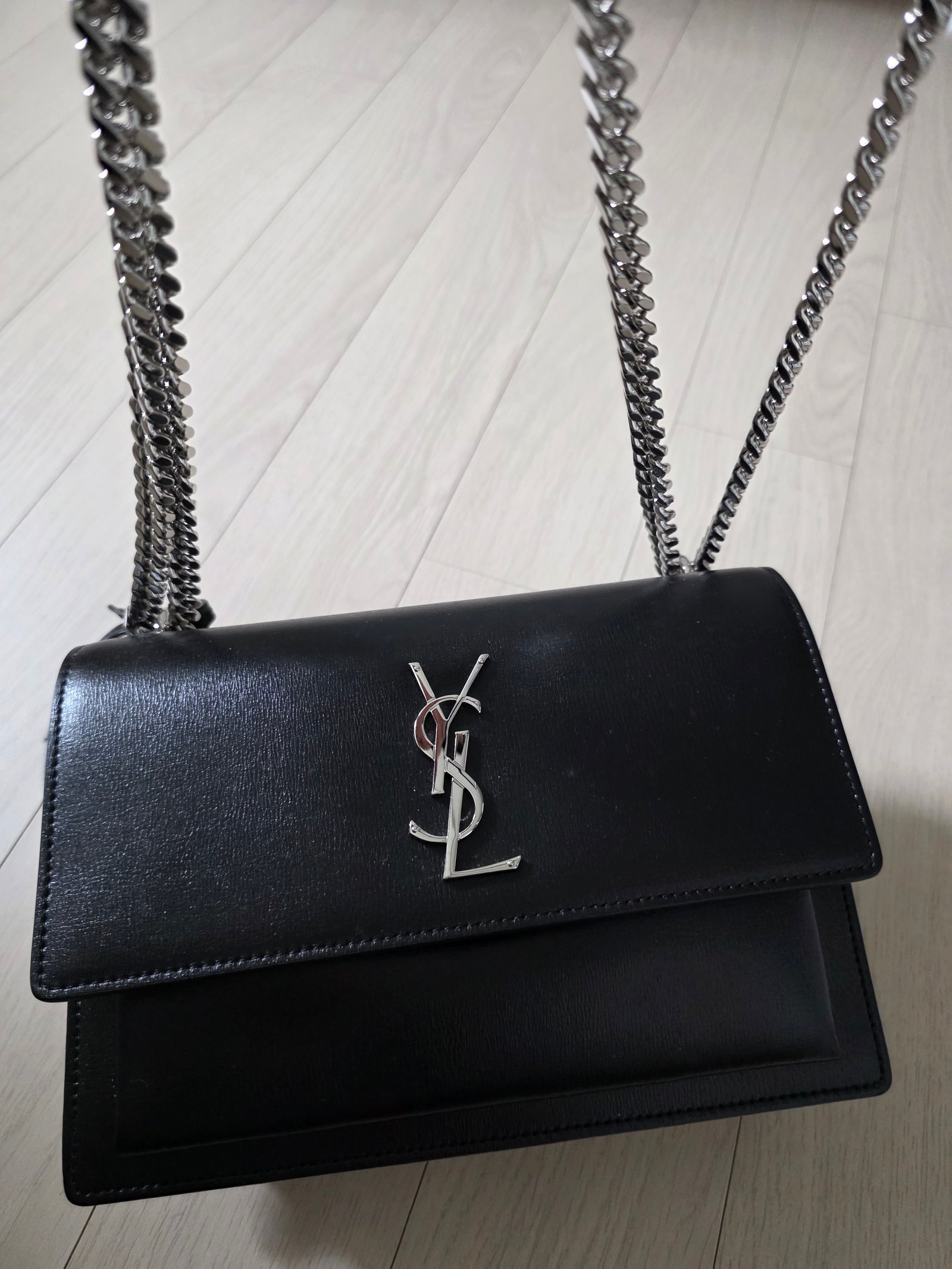 생로랑 가방 저렴히 팔아요